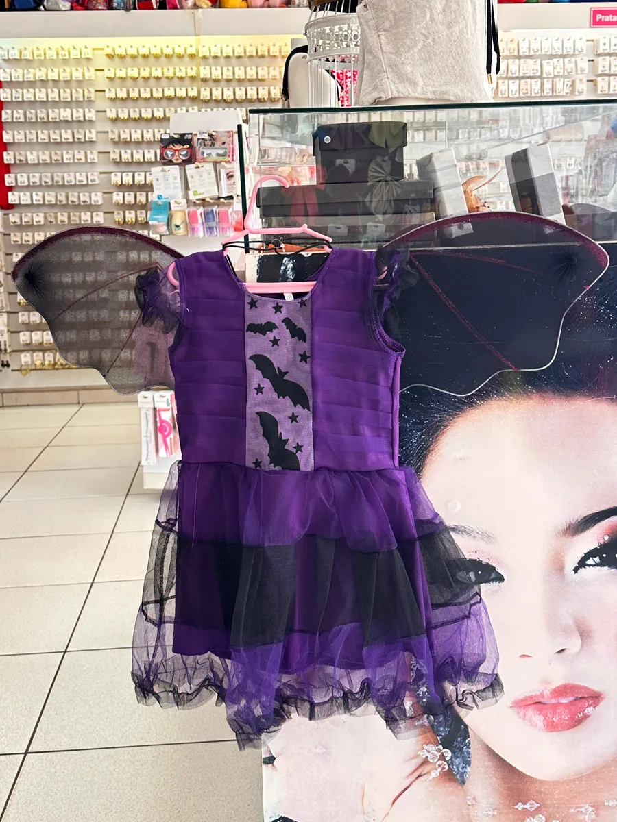 Fantasia infantil de morceguinha roxa com asas